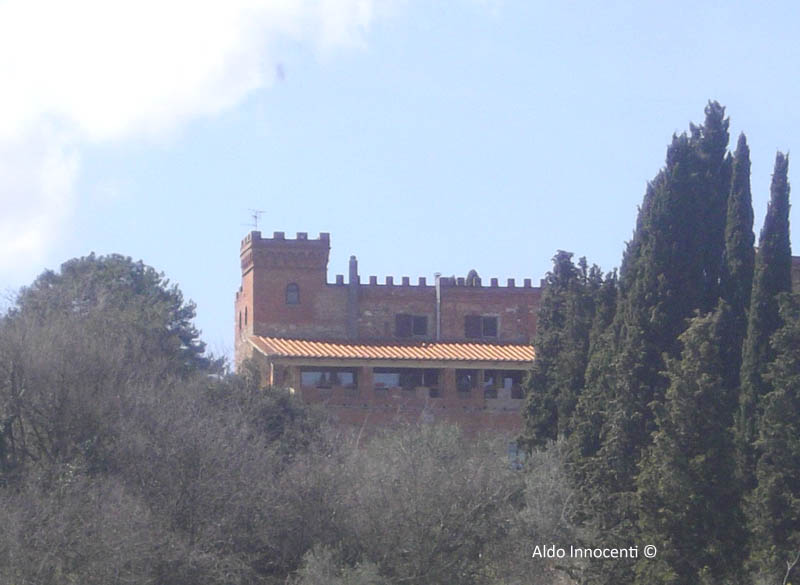 VILLA DI MONTECHIARO 11
